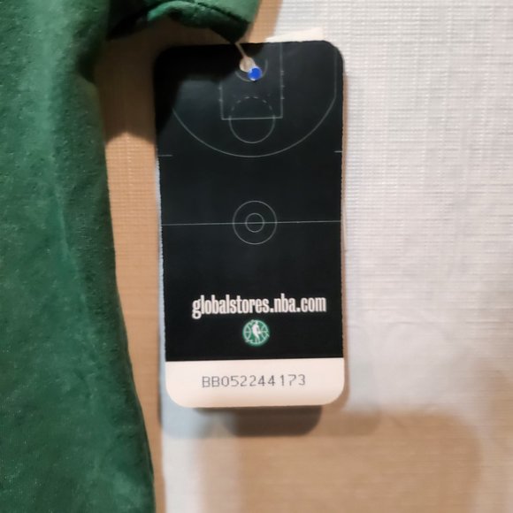 NWT - Women's NBA Milwaukee Bucks Dolman Short Sleeve T-Shirt - Picture 5 of 5